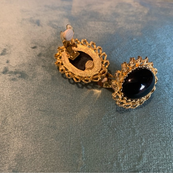 Gucci vintage clip on earrings from Paolo Gucci, house of Gucci. - Picture 3 of 3